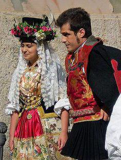 ملابس ايطاليه التقليدية Nacionalnij-kostyum-italii-foto_3