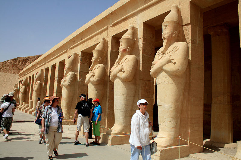 معوقات السياحة في مصر