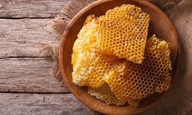 طريقة تخزين شمع العسل