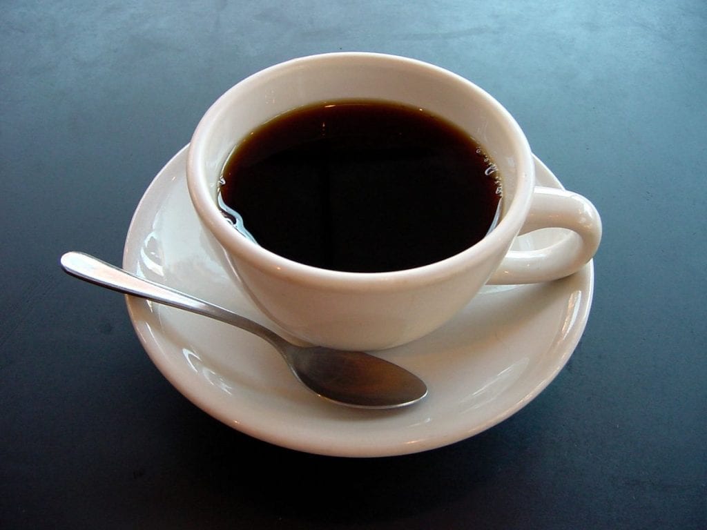 طريقة عمل القهوة الأمريكية بدون ألة
