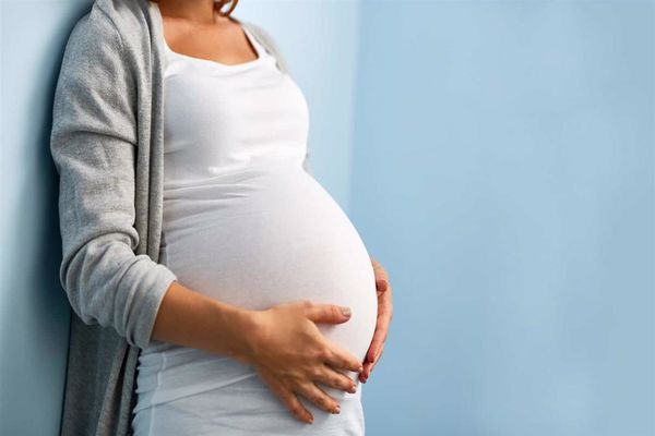 أعراض الحمل الضعيف في الشهر الثاني