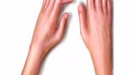 ما هي اعراض الروماتيزم في اليد