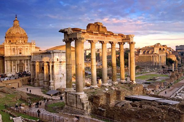 أهم الأماكن السياحية في روما Easx