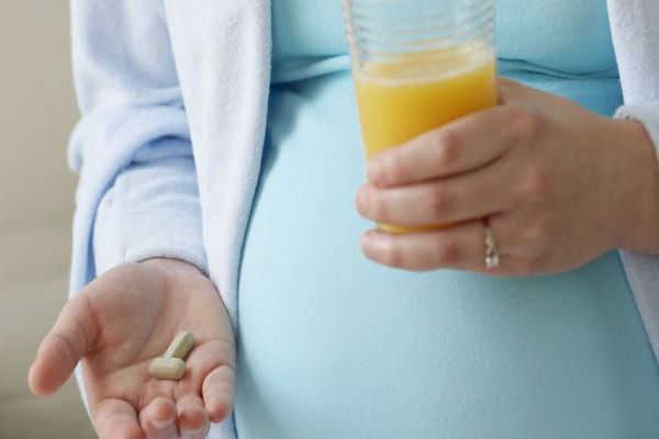 ما هي الفيتامينات التي تحتاجها المراه الحامل