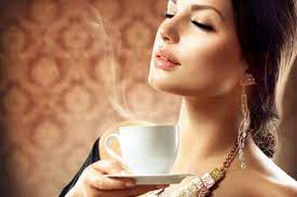 فوائد القهوة للنساء للبشرة